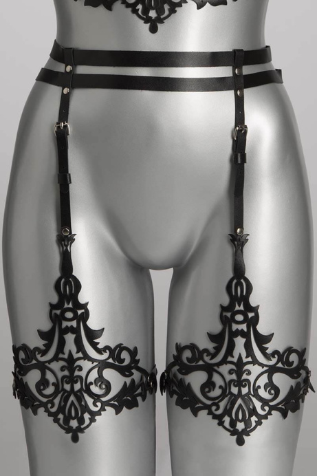 Voyeur X Garterbelt Lilly JALC001