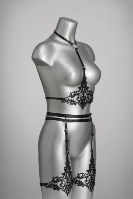 Voyeur X Garterbelt Lilly JALC001 - Image 5