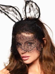Kinky Diva pitsist jänkumask